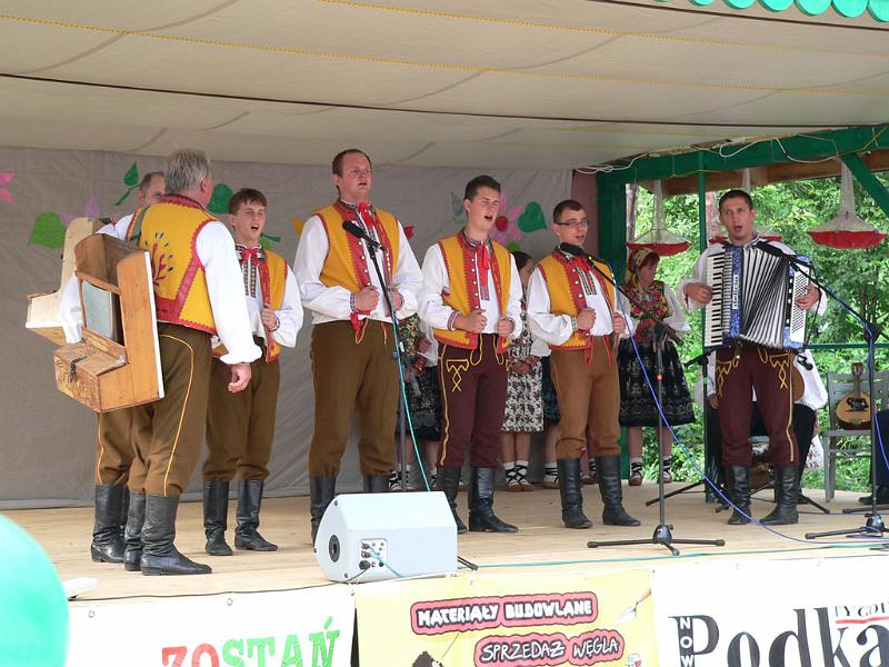 spot folk 07_20.jpg